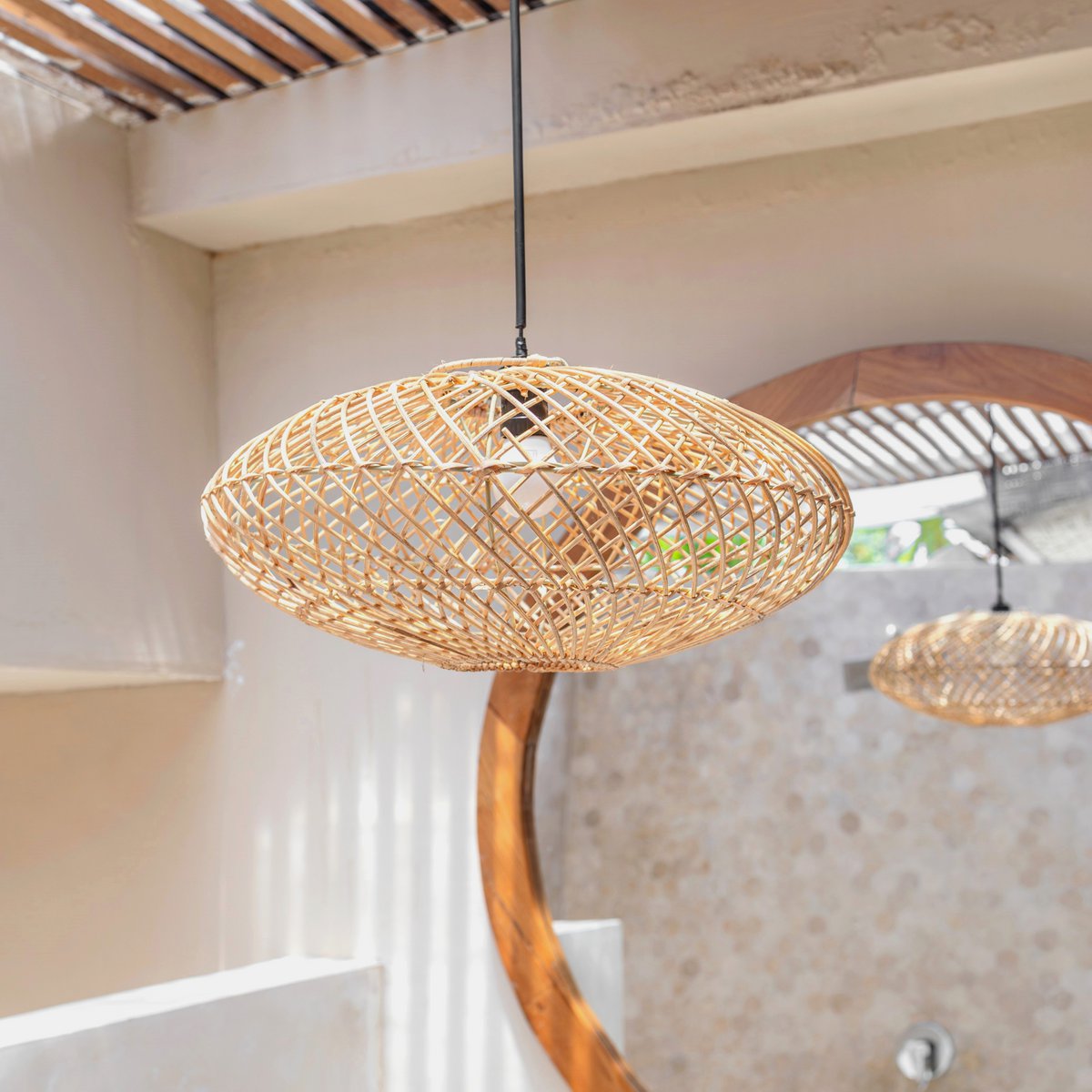 Rotan Hanglamp ARANA – Plat Handgeweven Boho Lampenkap (Ø 40 cm)