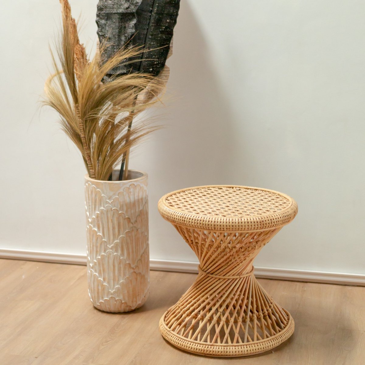 Ronde Rotan Bijzettafel LUHU – Handgemaakte Salontafel Beige (Ø 45 cm)
