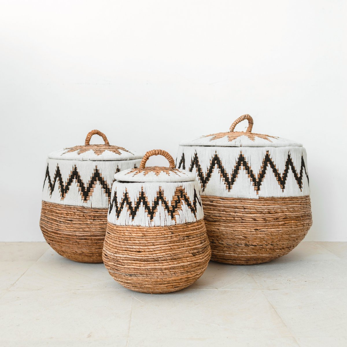 Wasmand met deksel – Boho Wasmand Rond – Grote Boho Mand – Geweven Mand met Katoenpatroon PALEM (3 maten Ø33/43/55cm)