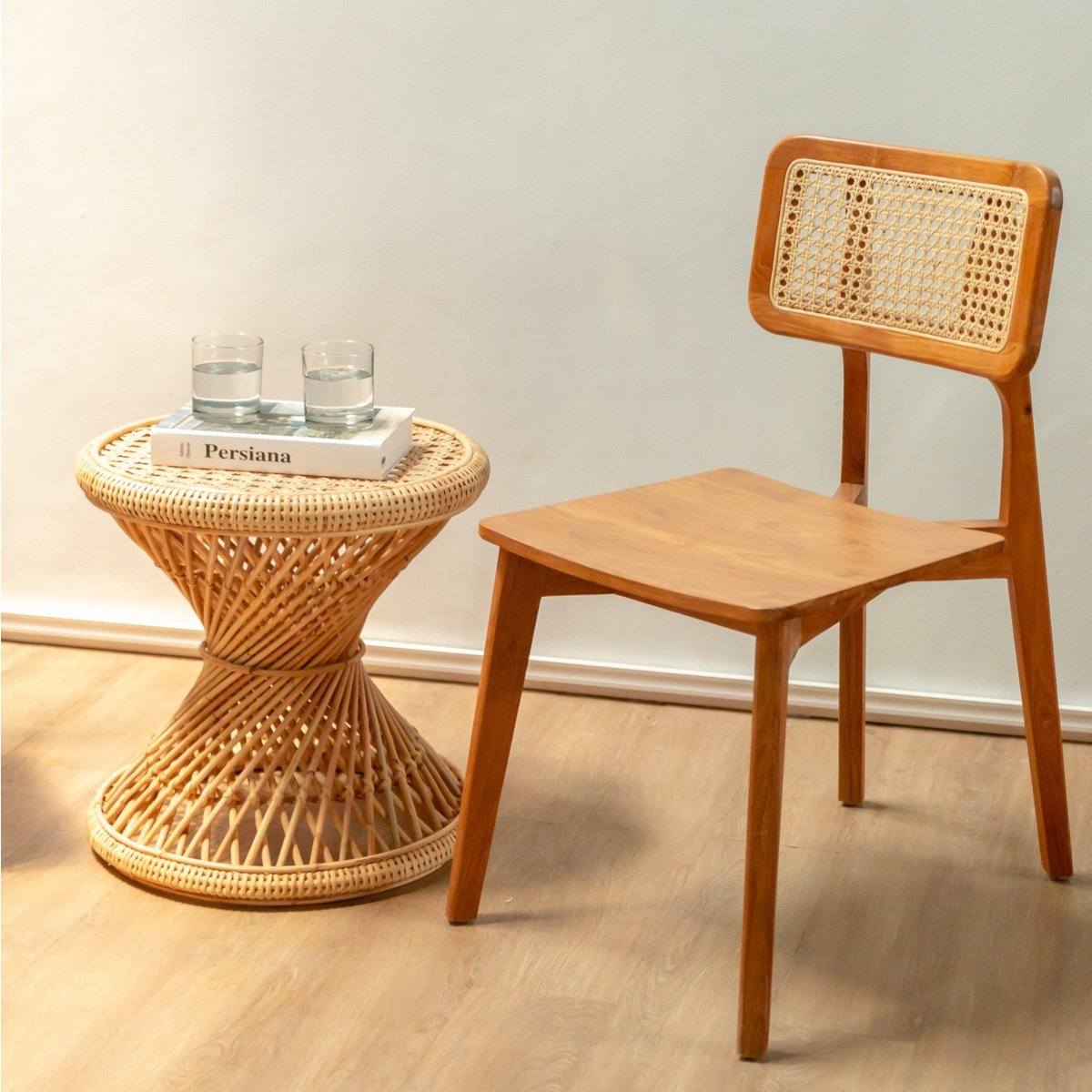 Ronde Rotan Bijzettafel LUHU – Handgemaakte Salontafel Beige (Ø 45 cm)